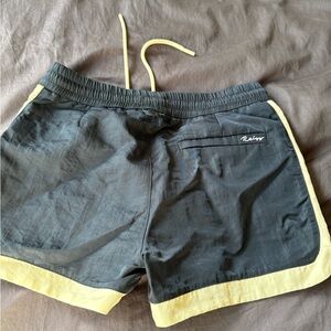 Reiss swimming trunks no tags but unused. Size men XS.